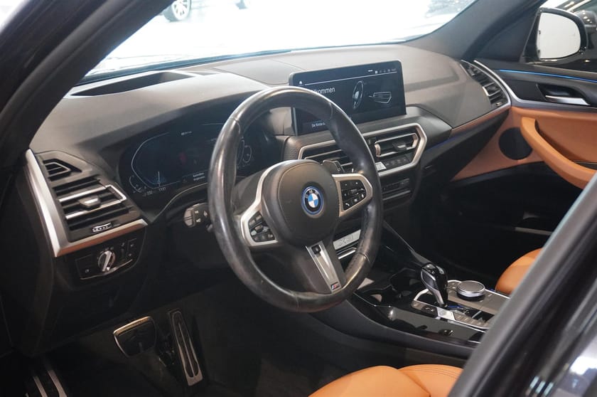 Bild 2 av BMW X3 xDrive30e M-Sport Drag HUD HiFi 292hk