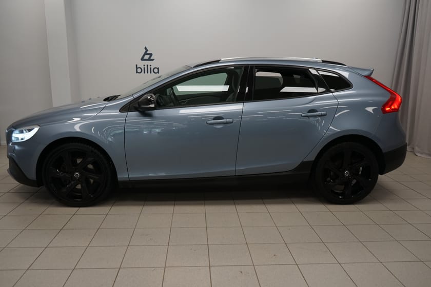 Bild 2 av Volvo V40 Cross Country D3 Adv Edition | Adaptiv farthållare | BLIS | Drag |