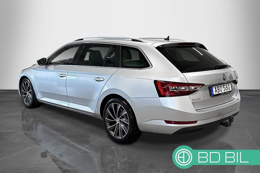 Bild 2 av Škoda Superb Kombi Skoda 2.0 TDI 4x4 L&K PANORAMA HELSKINN CANTON DRAG