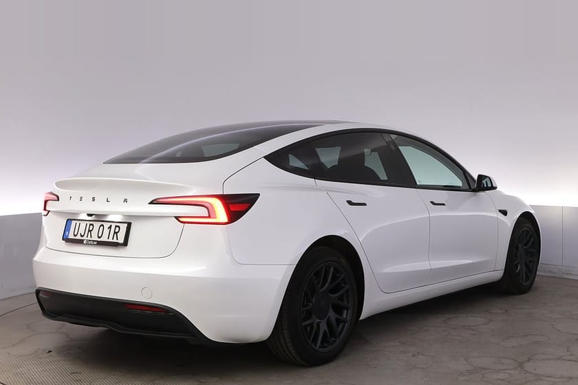 Bild 5 av Tesla Model 3 Long Range AWD Highland Autopilot Pano