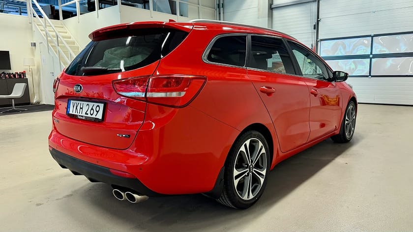 Bild 3 av Kia cee'd_sw sw 1.6 CRDi GT-Line / Navigation / Backkamera