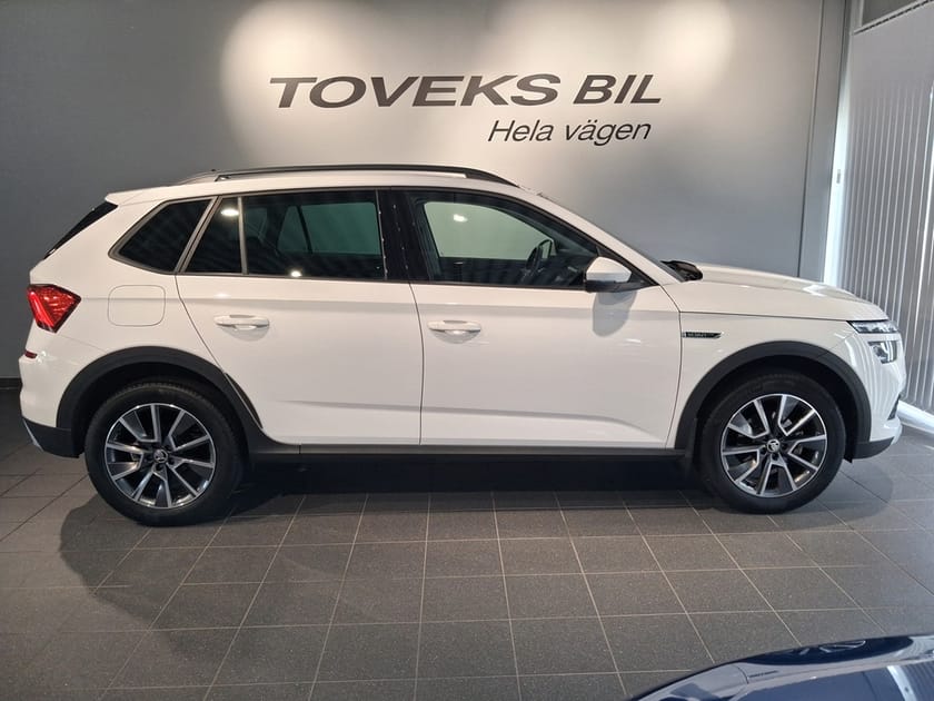 Bild 4 av Škoda Kamiq ScoutLine 1.0 TSI DSG  Drag|Kamera|CarPlay