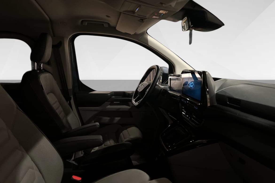 Ford E-Tourneo Custom 340 bilde 16