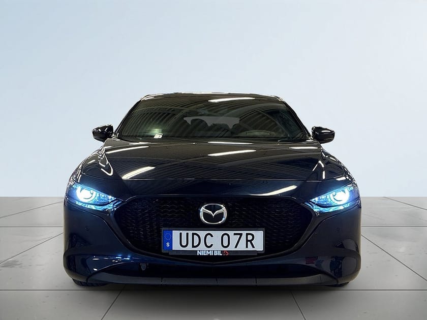 Bild 2 av Mazda 3 Hatchback 2.0/SoV-Däck/B-Kamera/MoK/Psens/HuD/Ad.Fart