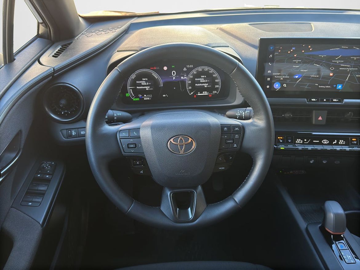 Toyota C-HR PHEV, bild 12 av 23
