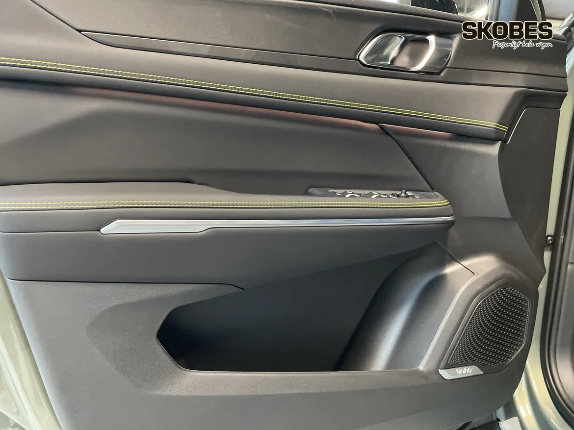 Lynk & Co 01 PHEV