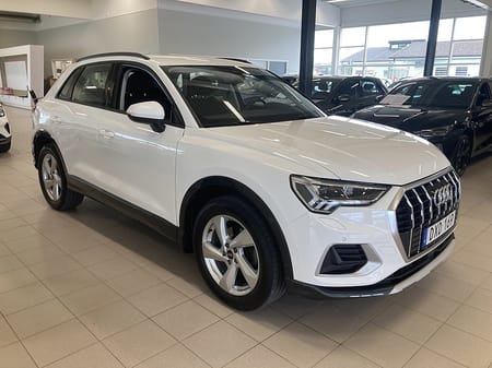 Audi Q3 35 TFSI Proline Advanced 150 HK Drag Värmare