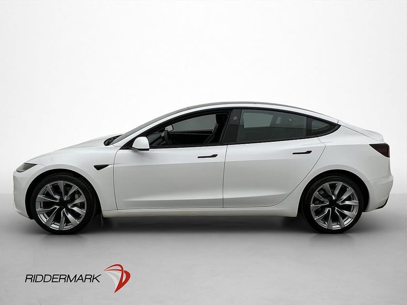 Bild 3 av Tesla Model 3 Long Range AWD Autopilot Svensksåld MOMS
