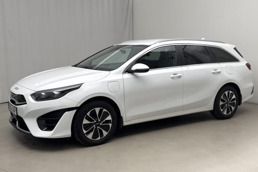 Bild 2 av Kia Ceed Sportswagon Plug-in Hybrid 1.6 SW 141hk GPS B-Kam CarPlay