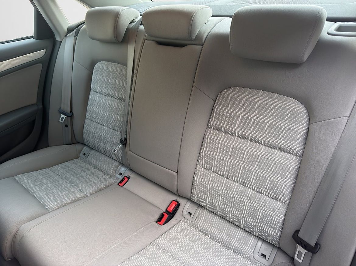 Audi A4 Sedan, bild 10 av 17