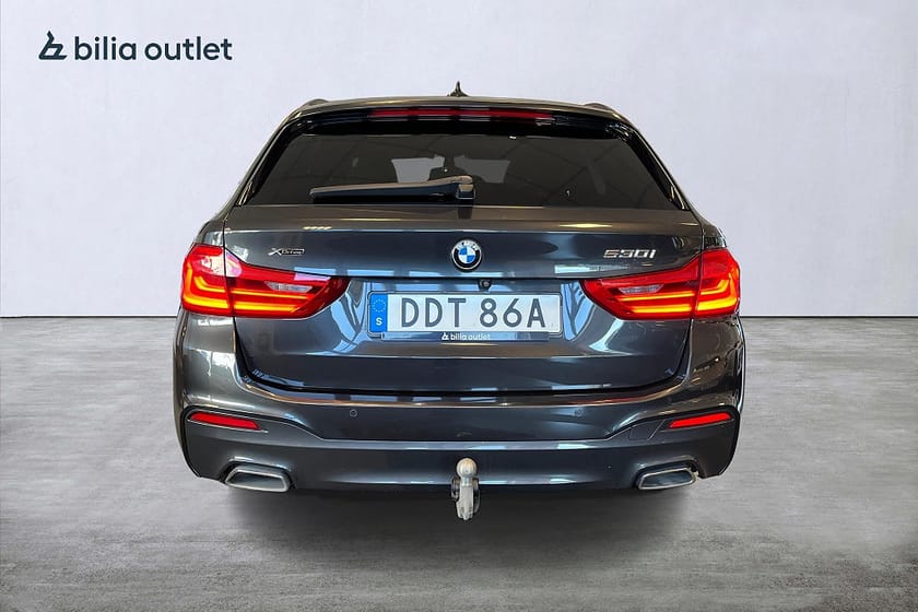 Bild 5 av BMW 530i xDrive Touring M Sport 252hk / Drag H/K 360°kam Pano Värmare
