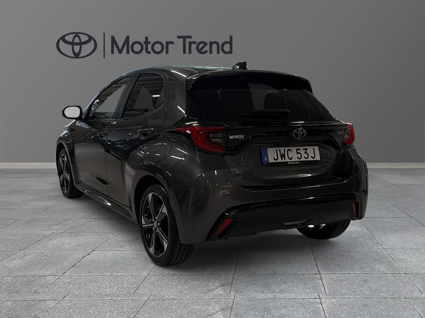 Bild 2 av Toyota Yaris Hybrid 130 1.5 5-D Style Vinterhjul