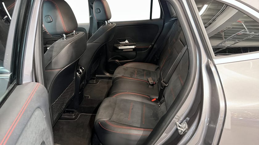 Bild 5 av Mercedes-Benz EQA 250+ AMG Line Backkamera
