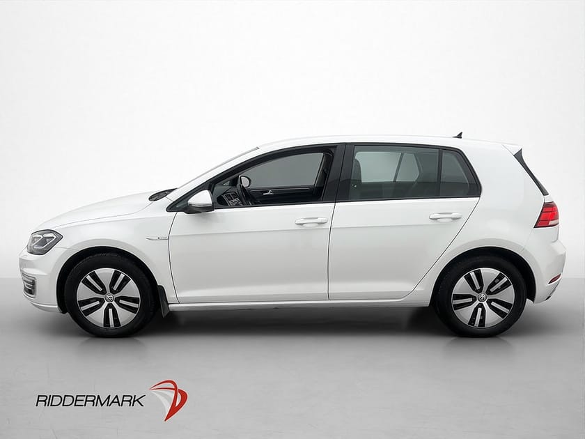 Bild 3 av Volkswagen e-Golf Active Info Cockpit CarPlay Batteritestad