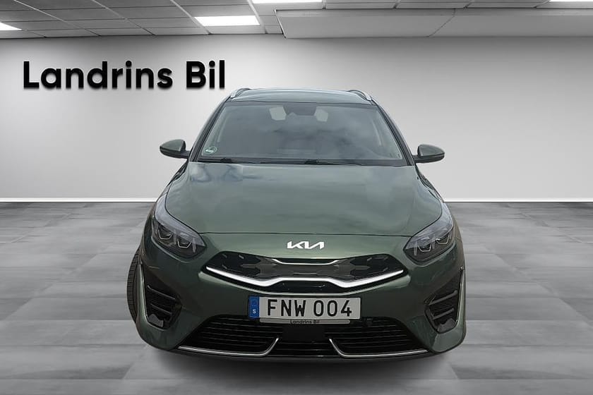 Bild 2 av Kia Ceed Sportswagon Plug-in Hybrid SW Advance *V-hjul*Värmare*dragkrok*