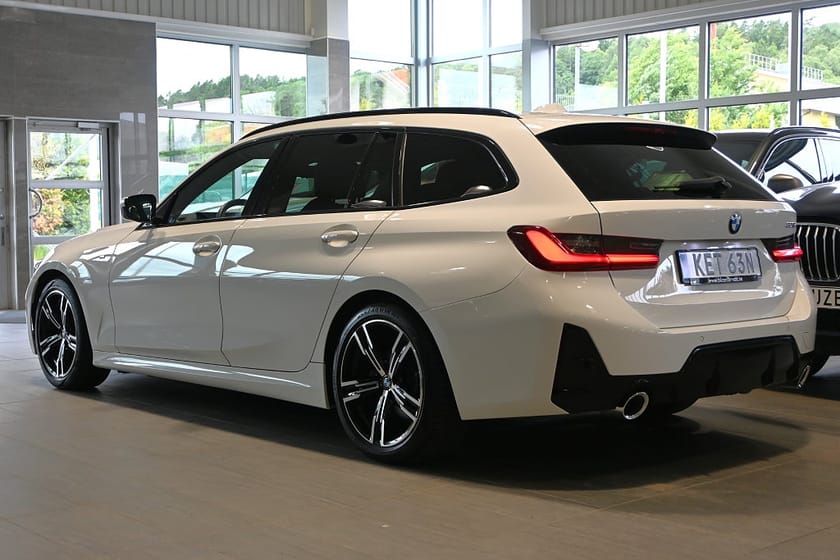 Bild 3 av BMW 320d Touring Steptronic M Sport Drag Värmare Cockpit