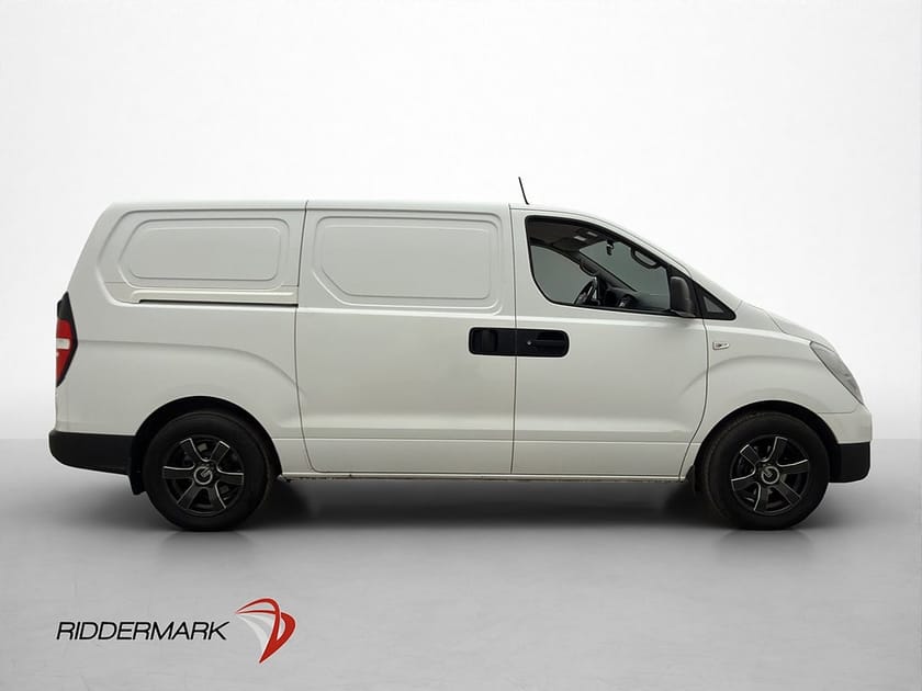 Bild 2 av Hyundai H-1 Cargo 2.5CRDi Värmare Dragkrok 3-Sits 2xDörrar