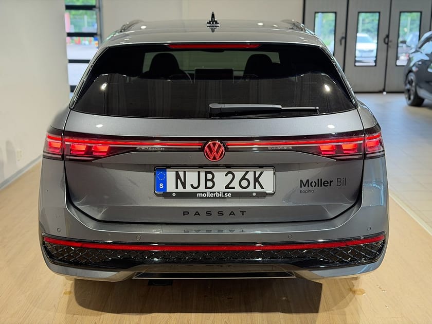 Bild 5 av Volkswagen Passat Variant eHybrid 1.5TSI R-Line Dragkrok Värmepump | DEMO
