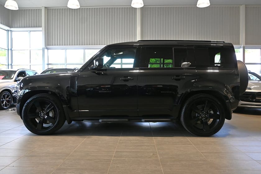 Bild 2 av Land Rover Defender 110 D300 MHEV HSE X-Dynamic Sidosteg 7-sits