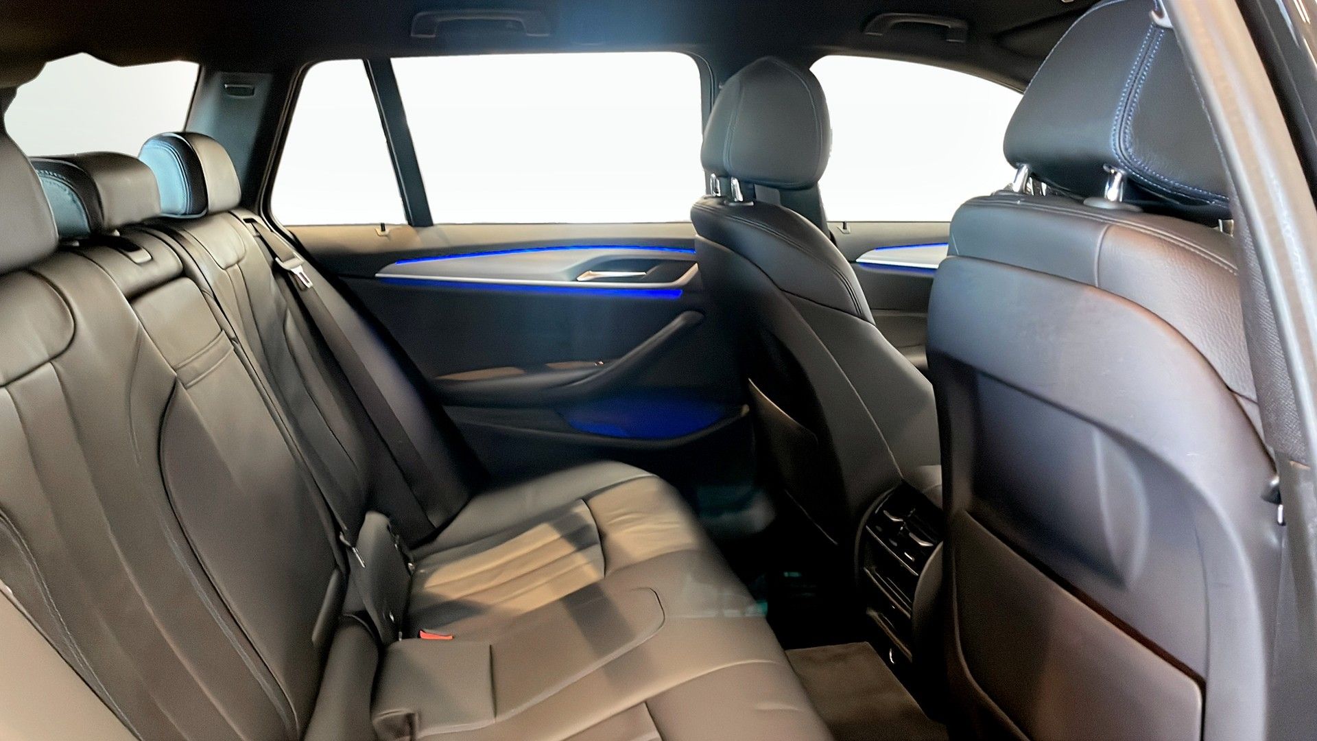 BMW 530 2019, bild 5/10
