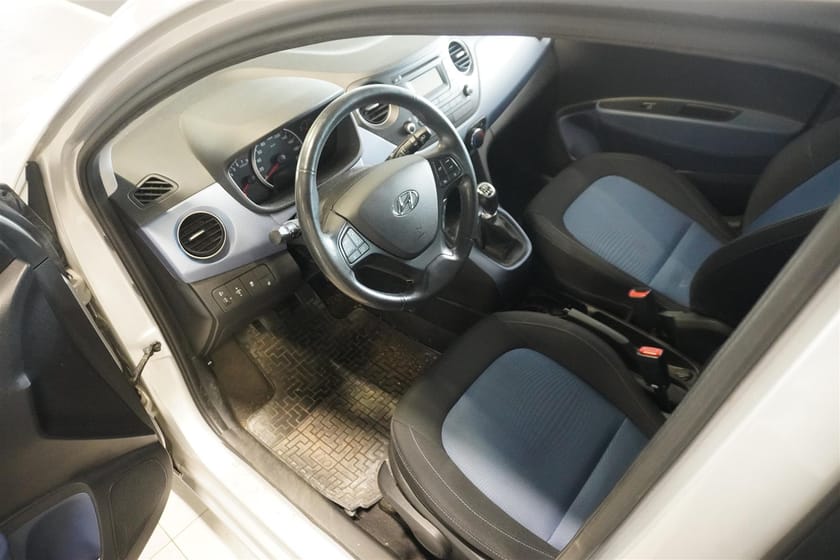 Bild 2 av Hyundai i10 Fullservad
