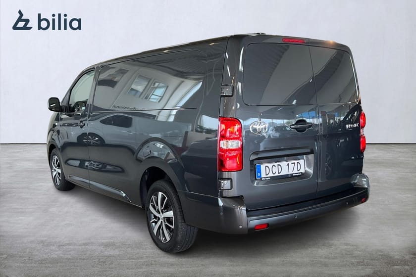 Bild 2 av Toyota Proace L1 LONG 2,2D 180 HK AUTO PROFESSIONAL - OMGÅENDE LEVERANS