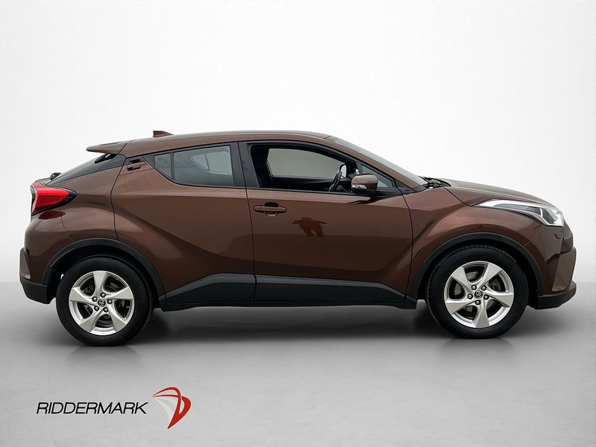 Toyota C-HR Hybrid CVT 122hk Active 2018, bild 4/27