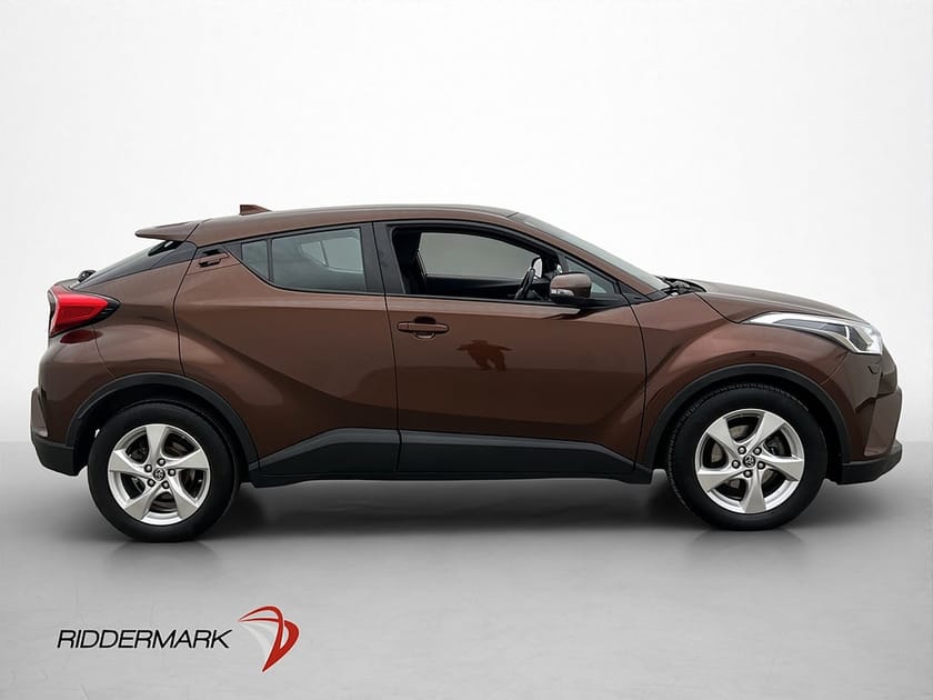 Bild 4 av Toyota C-HR Hybrid CVT 122hk Active Navi Kamera Adaptiv-Fart