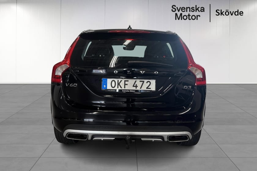 Bild 4 av Volvo V60 Cross Country 2017 | 31 628 mil | Business Advanced | | Dragkrok, Sommar- & vinterdäck