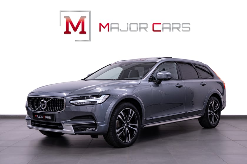 Bild 1 av Volvo V90 Cross Country D4 AWD Inscription Pro Pano H/K 360° Drag 190hk