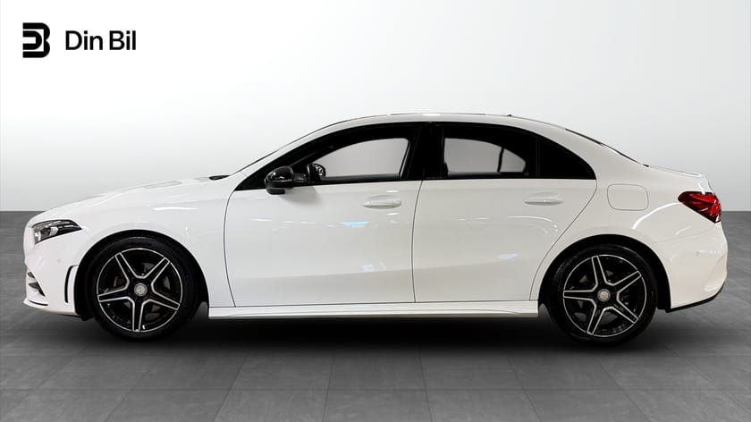 Bild 2 av Mercedes-Benz A 200 Sedan 7G-DCT 163hk/AMG Line/Taklucka/S+V-hjul