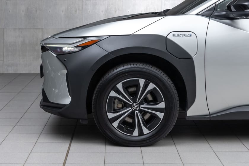 Bilde 3 av Toyota bZ4X AWD Executive