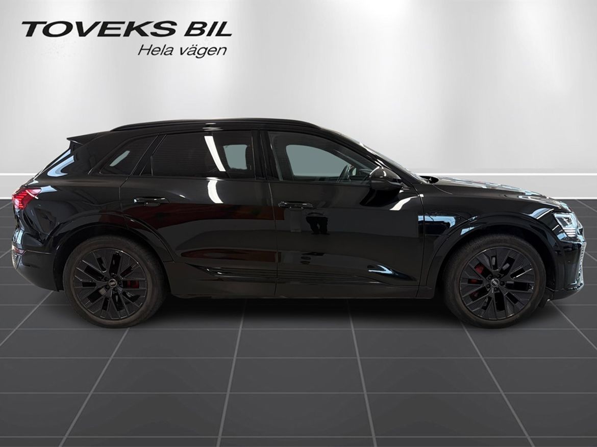 Audi Audi Q8 55 e-tron quattro — bild 2