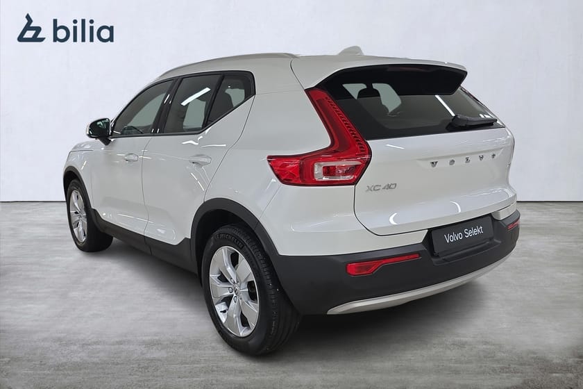 Bild 2 av Volvo XC40 T3 FWD aut Momentum Advanced/Värmare/Volvoselekt