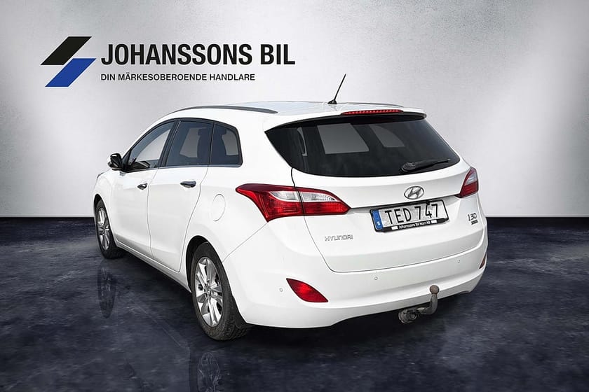 Bild 3 av Hyundai i30 Kombi 1.6CRDi Business MoK-värmare Kamera Drag SoV-däck