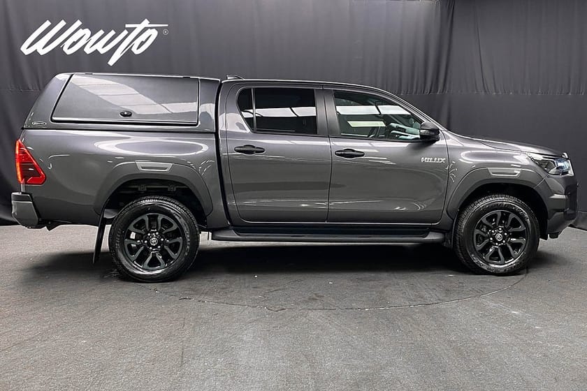 Bild 3 av Toyota Hilux Dubbelhytt DH 2.8 4WD 204HK /Kåpa /Diffspärr /Moms