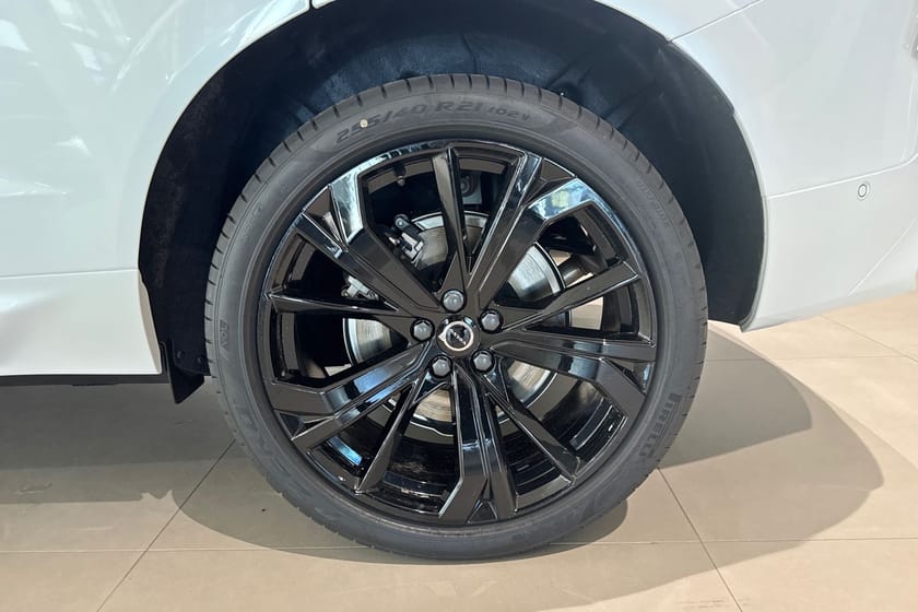 Bild 4 av Volvo XC60 T6 Plus Black Nordic Edition *Vårkampanj