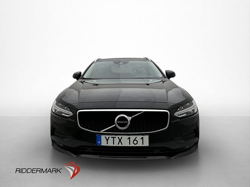 Bild 2 av Volvo V90 D4 Momentum VOC Värmare Halvskinn Rattvärme Drag