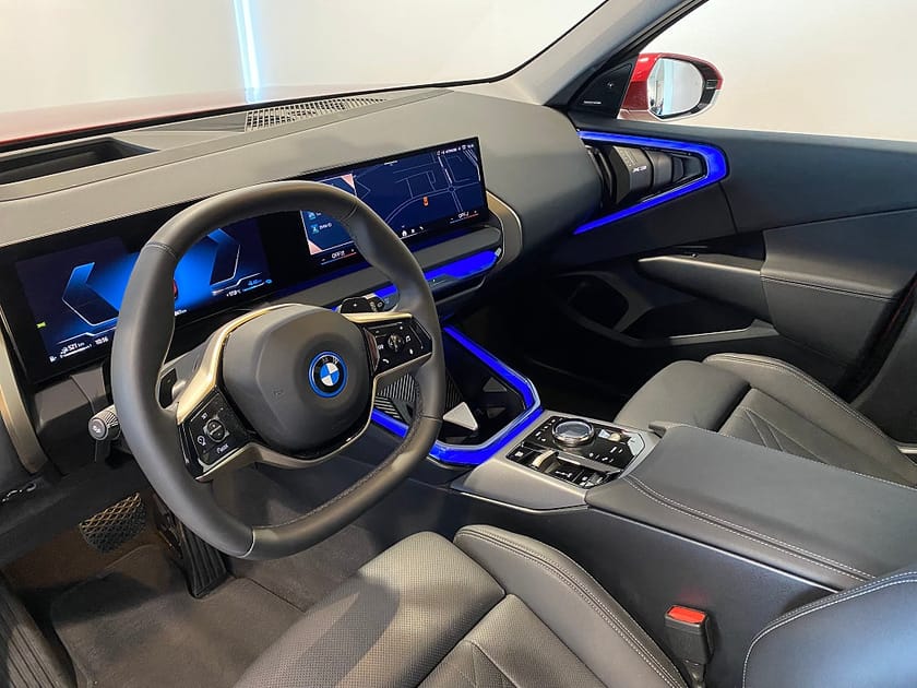 Bild 4 av BMW X3 30e xDrive Adaptiv Farthållare HUD H/K Drag