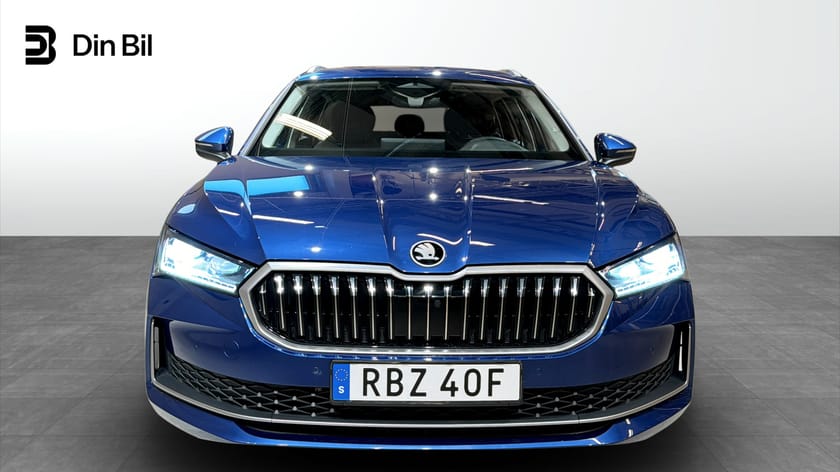 Bild 4 av Škoda Superb iV Kombi Selection | Drag/Navigation/Backkamera