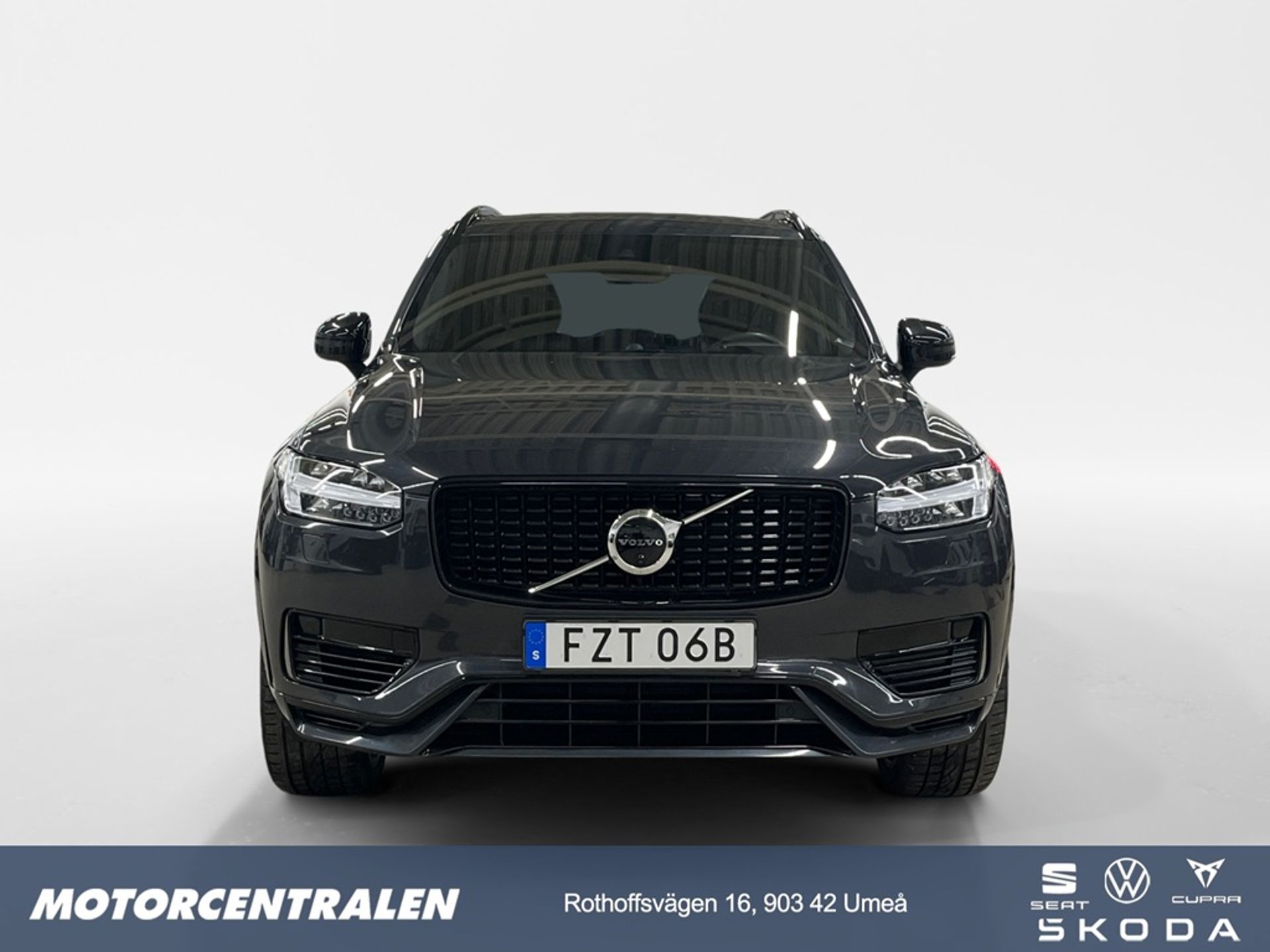 Volvo XC90 2022, photo 6/10