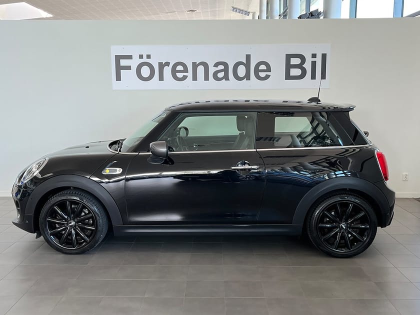 Bild 3 av MINI Cooper SE HUD H/K Komfortöppning Backkamera Nav 4,95% ränta