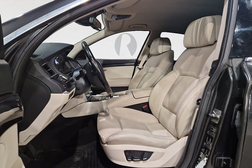 Bild 3 av BMW 530d xDrive GT 245 HK AUT SKINN HUD NAVI NIGHTVISION PDC