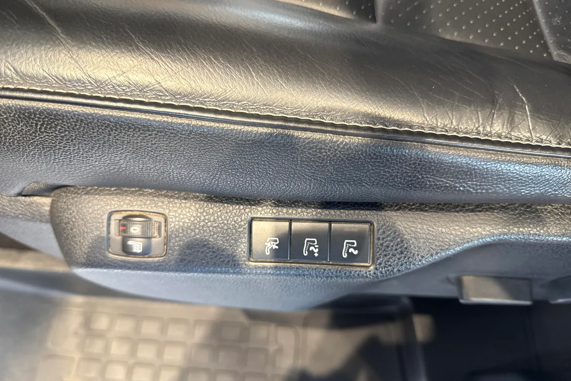 picture of a car