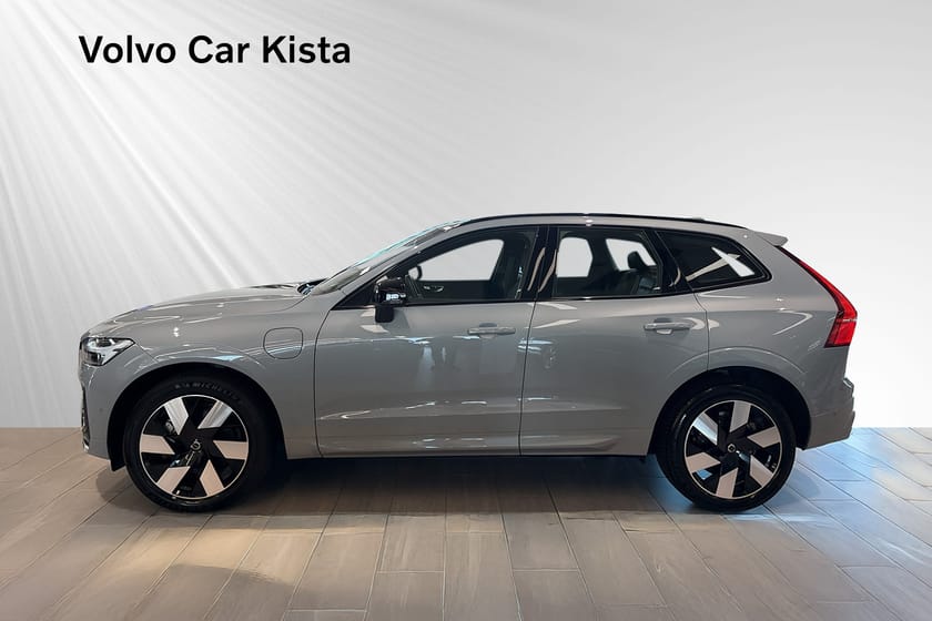 Bild 3 av Volvo XC60 T6 Ultra Dark Panorama HUD H/K 360Kamera