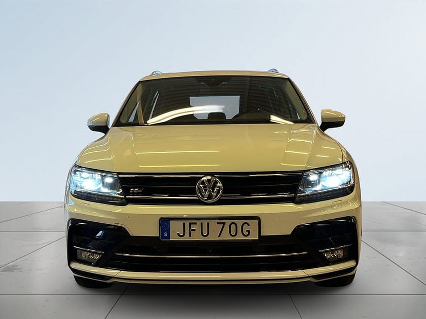 Bild 2 av Volkswagen Tiguan 2.0 TSI 4Motion R-Line Kamera/Värmare/SoV-Däck/Drag