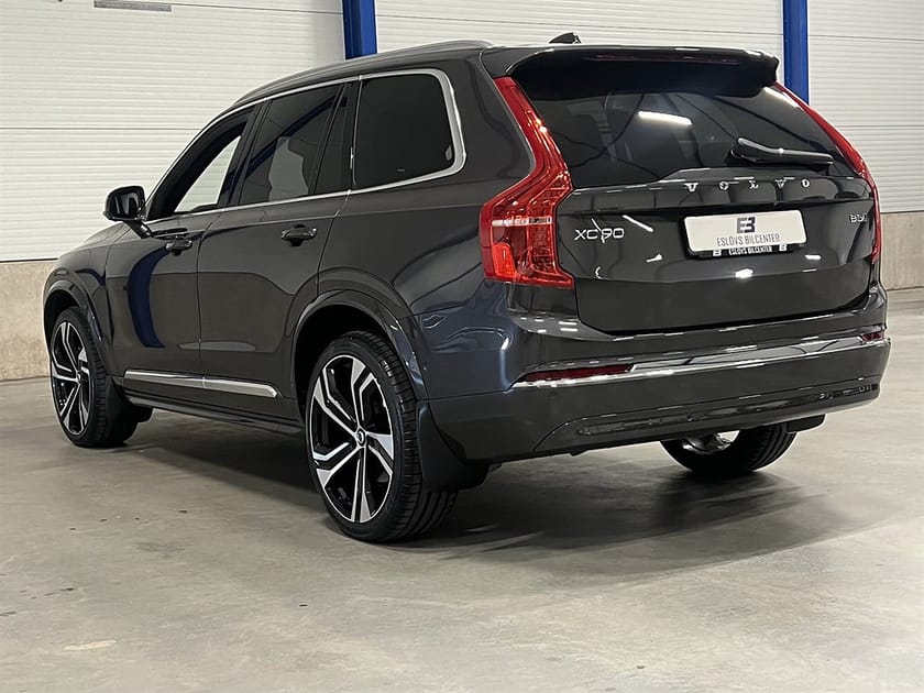 Bild 4 av Volvo XC90 B5 AWD 235 HK Ultimate Bright Edition / 7-Sits / Panorama / HUD