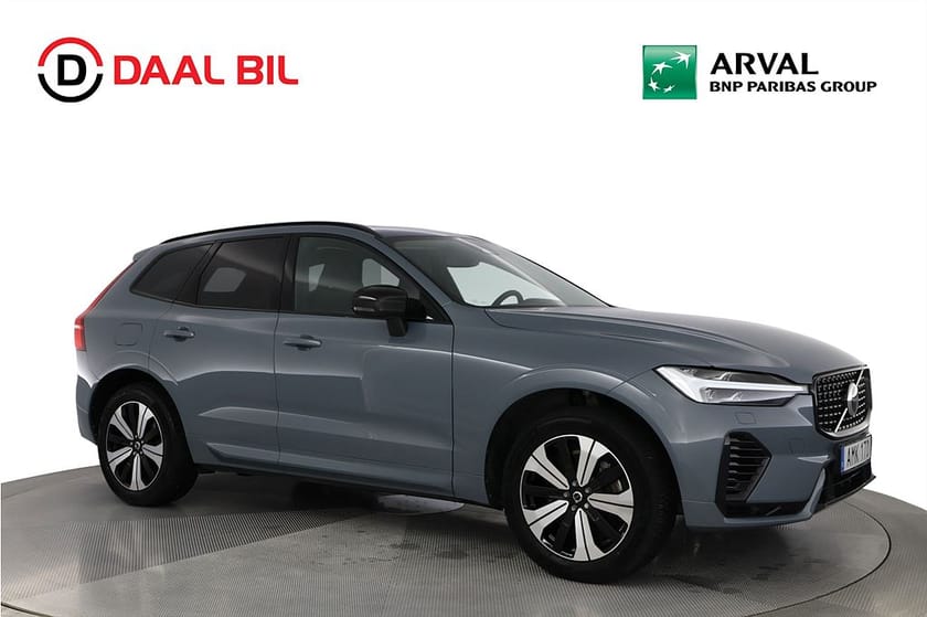 Bild 4 av Volvo XC60 RECHARGE T6 AWD 350HK PLUS DARK PANO DRAG BACKKAMERA