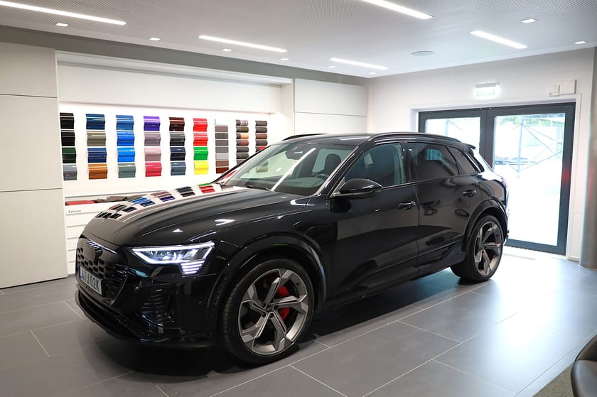 Bild 2 av Audi SQ8 e-tron quattro / 503 HK