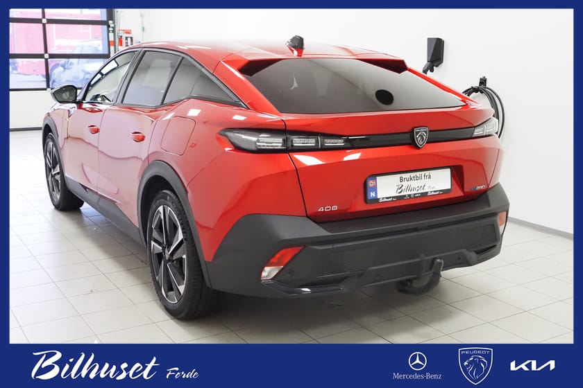 Bilde 2 av Peugeot 408 Plug-In Hybrid 180